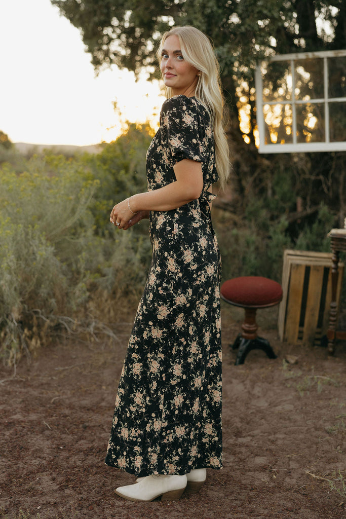 How to Dress for a Casual Date Night (with Dresses!)