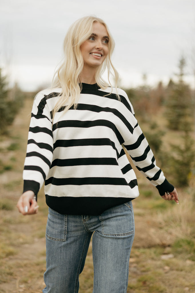 Robbie Sweater-Black/White