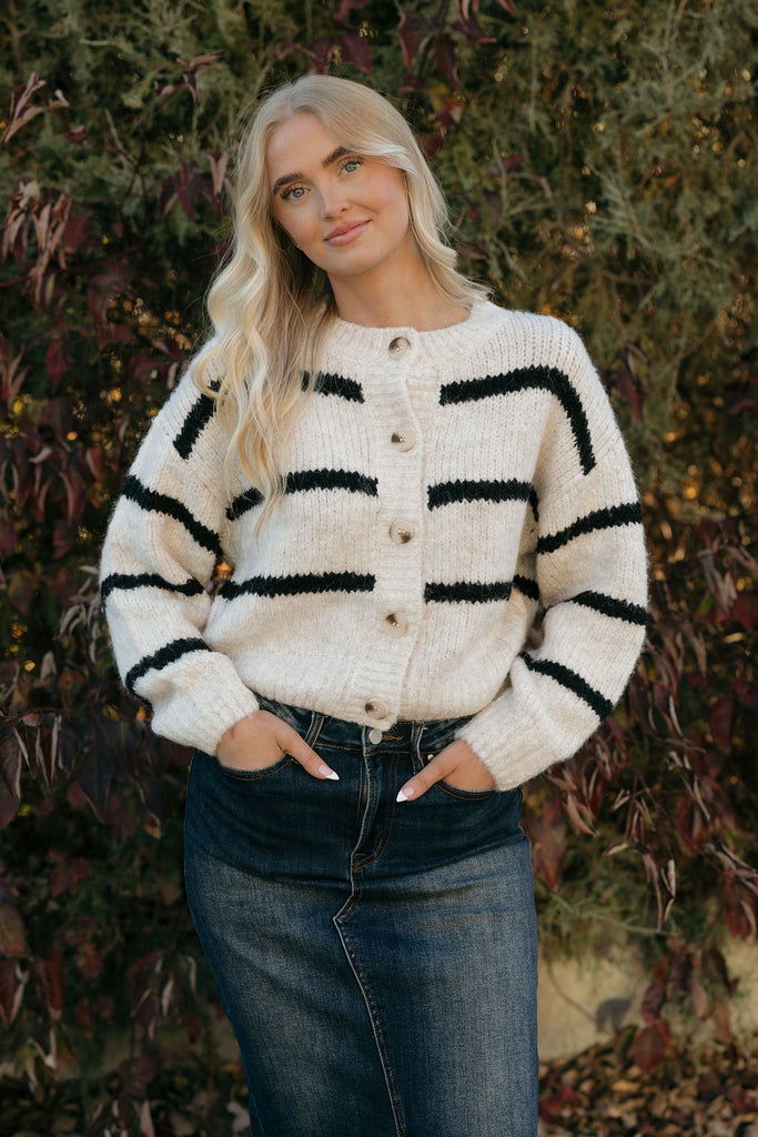 Talia Cardigan-Off White/Black